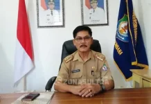 Pemkab Bombana Bersama Bank Sultra Serahkan Serbutab untuk Penerima BSPS Kepala Dinas Perumahan Rakyat dan Pemukiman Bombana, Muhammad Kasim