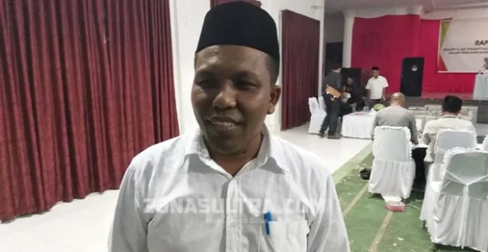 Ketua KPU Wakatobi Abdul Rajab