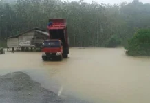 Muna Banjir, Jalan Poros Raha-Tampo Lumpuh Total Muna Banjir, Jalan Poros Raha-Tampo Lumpuh Total