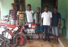 Haerul Saleh Berikan Bantuan Traktor dan Pompa Air Untuk Petani Konawe Haerul Saleh Berikan Bantuan Traktor dan Pompa Air Untuk Petani Konawe