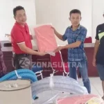 Petani Sagu di Konawe Terima Bantuan Alat Pertanian Petani Sagu di Konawe Terima Bantuan Alat Pertanian