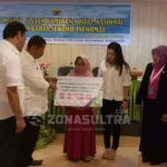 Satu Karyawan Toko Meninggal, BPJS Ketenagakerjaan Kendari Serahkan Klaim Rp124 Juta Satu Karyawan Toko Meninggal, BPJS Ketenagakerjaan Kendari Serahkan Klaim Rp124 Juta