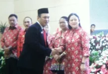 Harganas ke-25, Bupati Konut Dianugerahi Manggala Karya Kencana Harganas ke-25, Bupati Konut Dianugerahi Manggala Karya Kencana