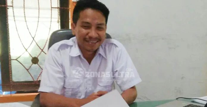 Anggota KPUD Buton Divisi Teknis dan Partisipasi Masyarakat Hikarni Ali