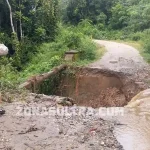 Jembatan Putus, Wagub Sultra Terpilih Batal Temui Warga Latoma Jembatan Putus, Wagub Sultra Terpilih Batal Temui Warga Latoma