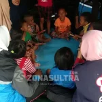 Kisah Relawan Banjir Wanggu, Berikan Motivasi ke Anak-Anak Hingga Jadi Keluarga Baru Kisah Relawan Banjir Wanggu, Berikan Motivasi ke Anak-Anak Hingga Jadi Keluarga Baru