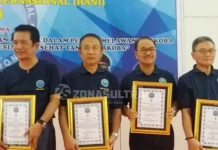 Pemda Konsel Dapat Penghargaan dari BNNP Sultra Pemda Konsel Dapat Penghargaan dari BNNP Sultra