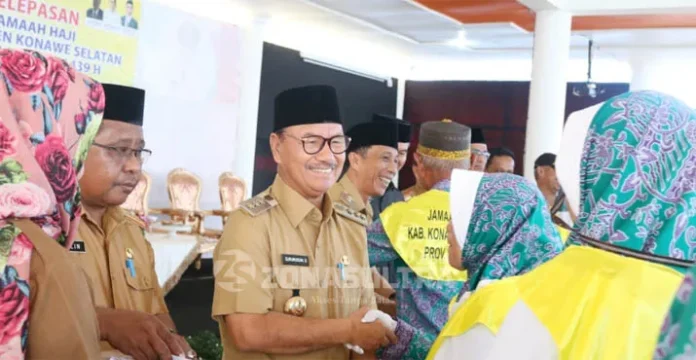 Lepas 85 Jamaah CJH, Ini Pesan Bupati Konsel
