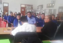 KPU Konut Kembalikan Berkas Pendaftaran Demokrat dan PDIP KPU Konut Kembalikan Berkas Pendaftaran Demokrat dan PDIP