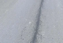 Lelehan Minyak Sawit di Poros Konut Resahkan Warga Lelehan Minyak Sawit di Poros Konut Resahkan Warga