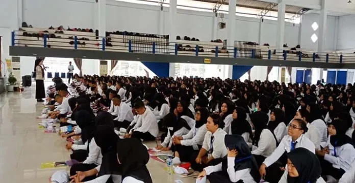 mahasiswa_poltekkes 657 Mahasiswa Baru Poltekkes Kendari Ikuti PPKKMB
