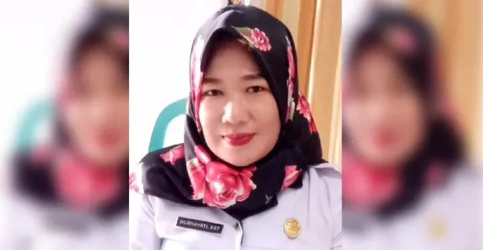 nurhayati_dinkes_konut Kepala Seksi (Kasi) Kesga dan Gizi Dinkes Konut, Nurhayati