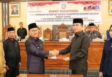 DPRD Konsel Gelar Paripurna Penetapan Raperda, Ini Tanggapan Fraksi DPRD Konsel Gelar Paripurna Penetapan Raperda, Ini Tanggapan Fraksi