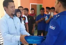 15 Parpol di Bombana Telah Daftarkan Bacaleg di KPU 15 Parpol di Bombana Telah Daftarkan Bacaleg di KPU