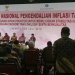 Bertemu Presiden Jokowi, Ruksamin Sampaikan Kerusakan Jalan Morosi Bertemu Presiden Jokowi, Ruksamin Sampaikan Kerusakan Jalan Morosi