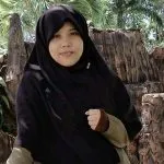 Teknologi Merusak Generasi? Risnawati