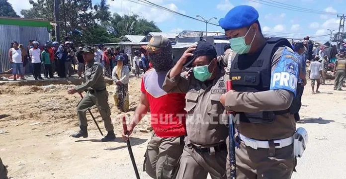 Pembongkaran Pasar Panjang Diwarnai Aksi Kekerasan