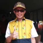 Aksi Pemuda Mata Oleo Tuntut Perbaikan Jalan Direspon Baik Bupati Bombana Bupati Bombana, Tafdil