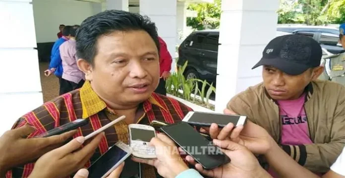 Bupati Muna LM Rusman Emba