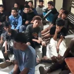 Pesta Miras Dekat Polda Sultra, 15 Pemuda Diringkus Pesta Miras Dekat Polda Sultra, 15 Pemuda Diringkus