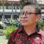 Rektor Tak Hadiri RDP UKT Mahasiswa, WR III UHO: DPRD Silahkan Tinjau Langsung Wakil Rektor III Bidang Kemahasiswaan dan Alumni UHO Nur Arafah