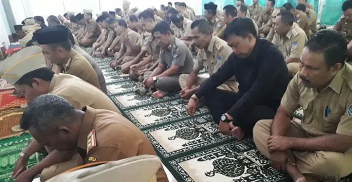 asn_kolaka Bupati Kolaka Ingatkan ASN Tetap Salat Duha