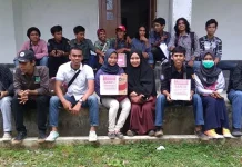 Tiga Hari Galang Dana Gempa Dapat Rp 8 Juta Tiga Hari Galang Dana Gempa Dapat Rp 8 Juta