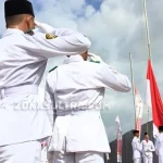Cerita Tim Pengibar Merah Putih di Perusahaan Tiongkok, Morosi Cerita Tim Pengibar Merah Putih di Perusahaan Tiongkok, Morosi