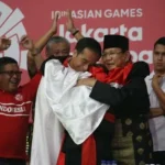 Jokowi-Prabowo Pelukan, Ini Tanggapan Ridwan Bae dan Haerul Saleh Jokowi-Prabowo Pelukan, Ini Tanggapan Ridwan Bae dan Haerul Saleh