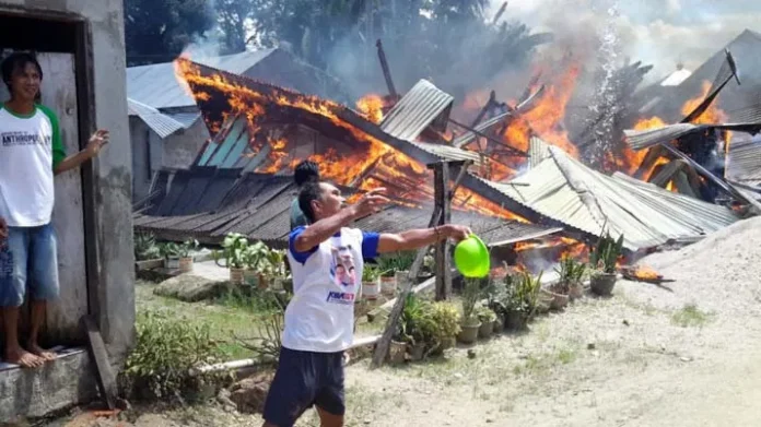 Pemadam Telat, Satu Rumah di Konawe Ludes Terbakar