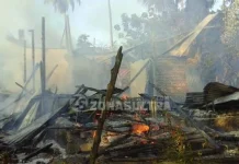 Rumah Kades di Mubar Terbakar Rumah Kades di Mubar Terbakar