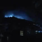 Diduga Korsleting Listrik, Satu Rumah di Wangiwangi Ludes Terbakar Diduga Korsleting Listrik, Satu Rumah di Wangiwangi Ludes Terbakar