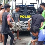 Tabrak Mobil Kontainer, Seorang Warga Konut Alami Patah Tulang Tabrak Mobil Kontainer, Seorang Warga Konut Alami Patah Tulang