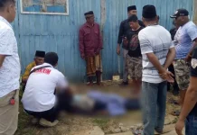 Warga Mubar Ditemukan Tewas di Pinggir Jalan Warga Mubar Ditemukan Tewas di Pinggir Jalan
