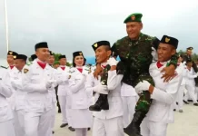 Ini Cara Anggota Paskibraka Butur Rayakan Kesuksesan Kibarkan Merah Putih Ini Cara Anggota Paskibraka Butur Rayakan Kesuksesan Kibarkan Merah Putih