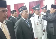 Sekda Wakatobi Lantik 41 Pejabat Administrator dan Pengawas Sekda Wakatobi Lantik 41 Pejabat Administrator dan Pengawas