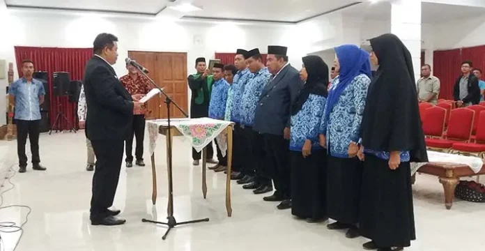 Bupati Muna Lantik Pejabat Eselon III dan IV, Berikut Jabatan yang Diemban