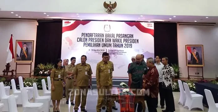 Sambangi KPU RI, Mendagri Prediksi Peserta Pilpres Daftar Berbarengan