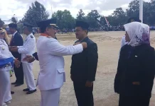 134 ASN Wakatobi Dianugerahi Satyalencana Karya Satya 134 ASN Wakatobi Dianugerahi Satyalencana Karya Satya