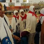 Mengaku JCH dari Kolaka, Pria Gemulai Ini Jadi Perhatian di Jeddah Mengaku JCH dari Kolaka, Pria Gemulai Ini Jadi Perhatian di Jeddah