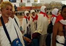 Mengaku JCH dari Kolaka, Pria Gemulai Ini Jadi Perhatian di Jeddah Mengaku JCH dari Kolaka, Pria Gemulai Ini Jadi Perhatian di Jeddah