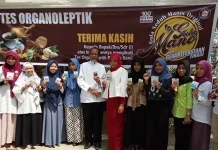 Peneliti UHO Ciptakan Produk Minuman Antioksidan Berbahan Gula Merah Peneliti UHO Ciptakan Produk Minuman Antioksidan Berbahan Gula Merah