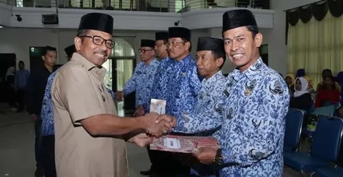 Lima Pejabat Pemkot Baubau Rangkap Jabatan