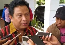 Jawab Tuntutan Warga, Bupati Muna Berhentikan Kades Korihi Rusman Emba, Bupati Muna