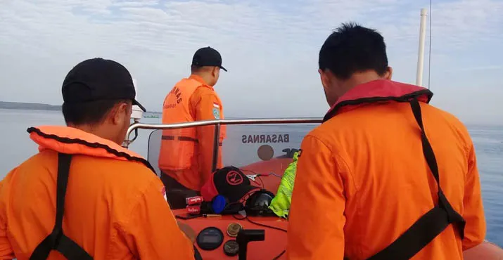 Seorang Penumpang KM Nggapulu Nekat Melompat Kelaut