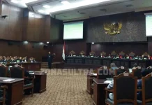 Gugatan Rusda-Sjafei Ditolak MK Gugatan Rusda-Sjafei Ditolak MK