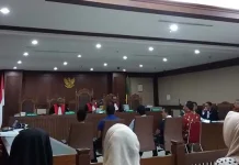 Kasus ADP-Asrun : Ada Kurir Khusus Urusan Timbun Duit Kasus ADP-Asrun : Ada Kurir Khusus Urusan Timbun Duit