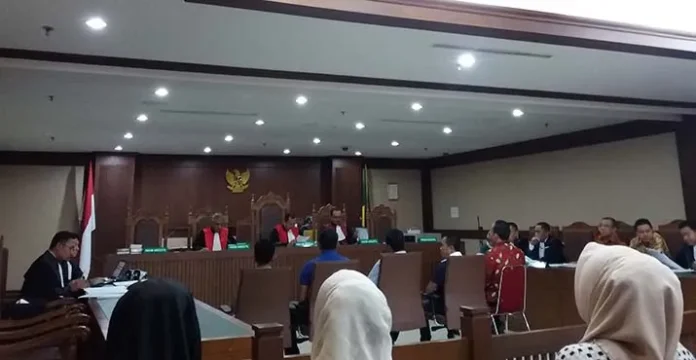 Kasus ADP-Asrun : Ada Kurir Khusus Urusan Timbun Duit