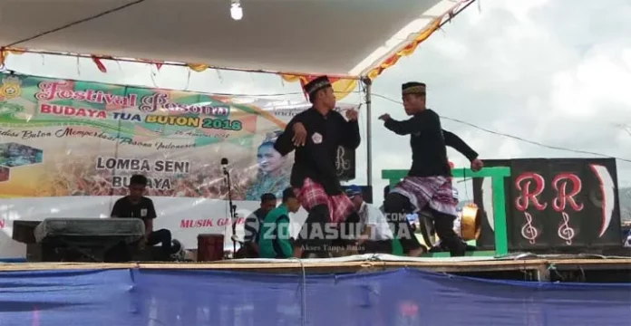 Enam Perguruan Silat Asal Buton Meriahkan Festival Budaya Tua