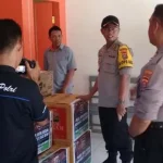 Polres Buton Kirim 32 Paket Bantuan ke Lombok Polres Buton Kirim 32 Paket Bantuan ke Lombok